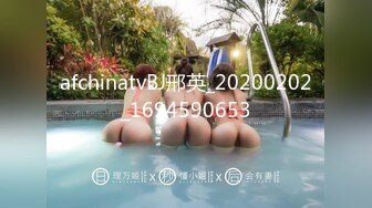 【新片速遞】可爱cos女仆坐在大鸡巴上贪婪的摇晃，溢到外面的精液也不放过舔到嘴里全部吃掉[494MB/MP4/00:21:21]