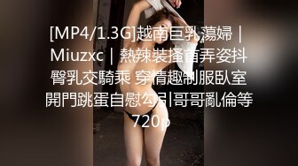 欲求不满的倦怠期妻子想要下海拍片来满足 泽田美波 caribbeancom072222-001