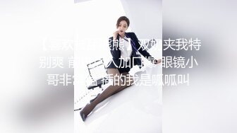 花臂纹身社会哥酒店约操大波浪骚女，吸吮奶子摸穴调情