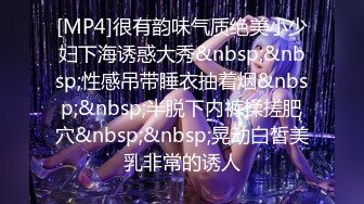 zzpp05.com@超火的二次元小姐姐3p来了，姐夫，单男，姐姐，一家人一起玩